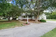 8622 Carter Grove Drive, Elm City, NC 27822 — 3-bedroom home in Carter Grove, Elm City, NC, photo 5 of 55: 06-8622 Carter Grove Dr-6