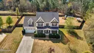 201 Rosslyn Chapel Lane, Cameron, NC 28326 — 4-bedroom home in Sinclair, Cameron, NC, photo 2 of 38: 201 Rosslyn Chapel Ln-32