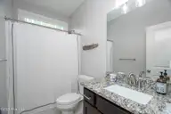421 Taylorwood Drive, Beaufort, NC 28516 — 4-bedroom home in Beaufort Club, Beaufort, NC, photo 24 of 43: Full bath 3