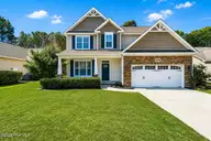 476 Landsdowne Circle, Hampstead, NC 28443 — 4-bedroom home in The Villages At Turtle Creek, Hampstead, NC, photo 1 of 53: Front