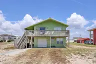 225 Sea Shore Drive, North Topsail Beach, NC 28460 — 4-bedroom waterfront home in Old Settlers Beach, North Topsail Beach, NC, photo 5 of 63: IMG_8095