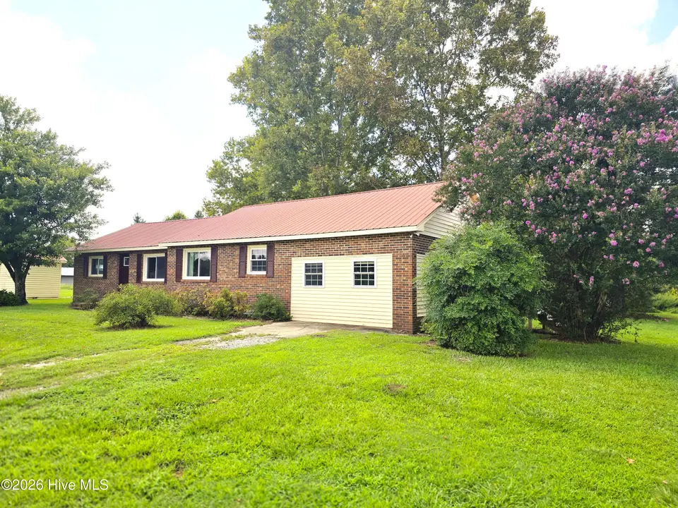 350 Futrell Road, Richlands, NC 28574 — 3-bedroom home, Richlands, NC, photo 1 of 34