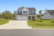 102 N Ardsley Lane, Rocky Point, NC 28457 — 4-bedroom home in Wylie Branch, Rocky Point, NC, photo 7 of 50: 102 N Ardsley Lane