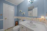 2573 Graham Street, Winterville, NC 28590 — 5-bedroom home in Olive Gardens, Winterville, NC, photo 21 of 41: Hall bath