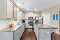 346 Hanover Lakes Drive, Wilmington, NC 28401 — 4-bedroom home in Hanover Lakes, Wilmington, NC, photo 17 of 52