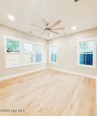 907 Wooster Street, Wilmington, NC 28401 — 4-bedroom home in Dawson-Castle Street, Wilmington, NC, photo 15 of 17: d7ecb4190461e97183dfb580e22f1f85-cc_ft_7