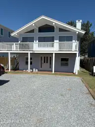 109 Broadview Lane, Hampstead, NC 28443 — 3-bedroom waterfront home in Hampstead On the Sound, Hampstead, NC, photo 1 of 22: frank front