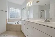 5004 Whitner Drive, Wilmington, NC 28409 — 4-bedroom home in Holly Glen Estates, Wilmington, NC, photo 21 of 45: 5004WhitnerDrive-19