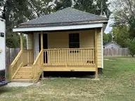 911 Washington Street E, Wilson, NC 27893 — 1-bedroom home, Wilson, NC, photo 8 of 20: IMG_7758