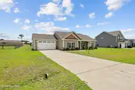 210 Weeping Willow Drive, La Grange, NC 28551 — 3-bedroom home in Willow Pond, La Grange, NC, photo 3 of 27: 02-210 Weeping Willow Dr-4