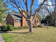 489 Hwy 58 S, Kinston, NC 28504 — 3-bedroom home, Kinston, NC, photo 2 of 28: Exterior