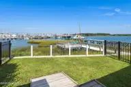 511 Turner Street, Beaufort, NC 28516 — 3-bedroom waterfront townhome, Beaufort, NC, photo 21 of 57: 21-web-or-mls-IMG_0333
