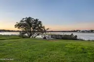 5802 E Yacht Drive, Oak Island, NC 28465 — 4-bedroom waterfront home, Oak Island, NC, photo 6 of 61