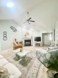 109 Lynden Lane, New Bern, NC 28560 — 3-bedroom home in Lynnwood Highlands, New Bern, NC, photo 6 of 46: unnamed (11)