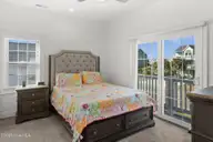 1318 N New River Drive, Surf City, NC 28445 — 5-bedroom home in Del Mar Beach, Surf City, NC, photo 15 of 30: Bedroom 4