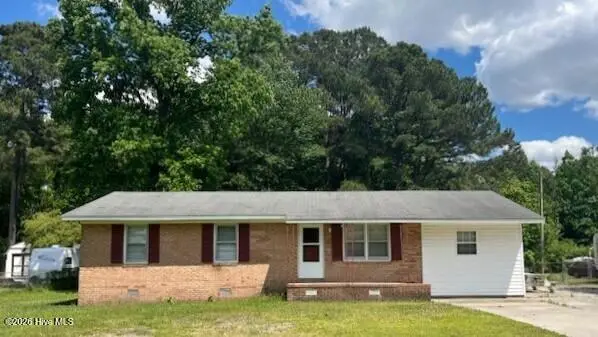 3111 Hwy 258, Kinston, NC 28504 — 3-bedroom home, Kinston, NC, photo 1 of 14: IMG_0382
