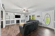 5203 Meadowbrook Drive, Trent Woods, NC 28562 — 3-bedroom home in Country Club Park, Trent Woods, NC, photo 13 of 61: Living Room