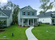 644 Chair Road, Castle Hayne, NC 28429 — 4-bedroom waterfront home in River Bluffs, Castle Hayne, NC, photo 7 of 53: 644 Chair Rd MLS-7