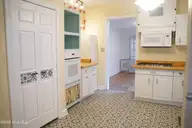 1305 Anderson Street NW, Wilson, NC 27893 — 5-bedroom home in West End Park, Wilson, NC, photo 10 of 74: DSC07493