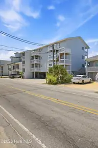 709 Canal Drive Apt 3b, Carolina Beach, NC 28428 — 2-bedroom waterfront condo in Snug Harbour (Carolina Beach), Carolina Beach, NC, photo 6 of 70