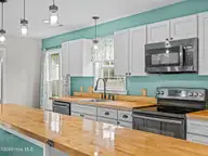 305 Rivers Edge Court, Jacksonville, NC 28540 — 4-bedroom home in River Hills, Jacksonville, NC, photo 12 of 37