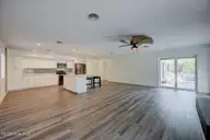 5724 Gondolier Drive, New Bern, NC 28560 — 4-bedroom waterfront home in Fairfield Harbour, New Bern, NC, photo 17 of 59: 33-5724_Gondolier-13