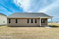827 Hidden Bridge Drive, Jacksonville, NC 28546 — 3-bedroom home in Towne Pointe, Jacksonville, NC, photo 10 of 47: IMG_7778