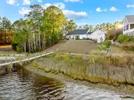 122 Line Boat Lane, Swansboro, NC 28584 — 3-bedroom waterfront home in White Oak Crossing, Swansboro, NC, photo 4 of 55