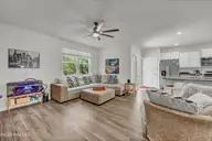 321 Tributary Circle, Wilmington, NC 28401 — 3-bedroom home in Riverside, Wilmington, NC, photo 7 of 23