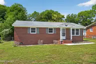 705 Holbrooke Avenue, Wilmington, NC 28412 — 3-bedroom home in Victoria Village, Wilmington, NC, photo 4 of 35