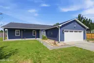 426 Oregon Trail, Hubert, NC 28539 — 3-bedroom home in Timber Ridge, Hubert, NC, photo 4 of 34
