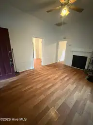 317 Queen Street, Wilmington, NC 28401 — 2-bedroom home in Dawson-Castle Street, Wilmington, NC, photo 11 of 14