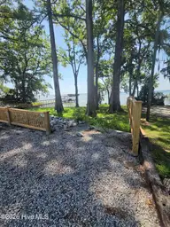 1000 Pine Street, Lake Waccamaw, NC 28450 — 4-bedroom waterfront home, Lake Waccamaw, NC, photo 5 of 60