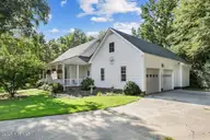 5316 Pebble Creek Circle, Wilson, NC 27893 — 4-bedroom home in Pebble Creek, Wilson, NC, photo 3 of 61: 04-5316 Pebble Creek Cir-4