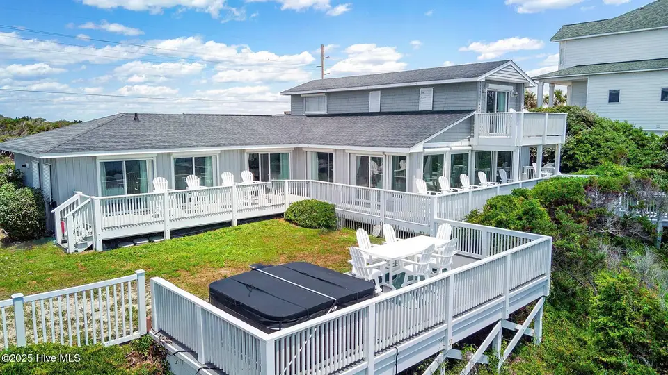 1829 Salter Path Road, Indian Beach, NC 28512 — 6-bedroom waterfront home in Roosevelt Estate, Indian Beach, NC, photo 1 of 27: 1829 Salter Path Road