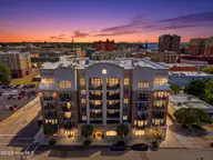 124 Walnut Street Apt 302, Wilmington, NC 28401 — 2-bedroom condo in Bannerman Station, Wilmington, NC, photo 1 of 61: 3_124_walnut_st_002
