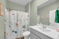 2052 Willowleaf Drive, Leland, NC 28451 — 4-bedroom home in Grayson Park, Leland, NC, photo 22 of 50: Second Full Bathroom