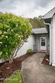 123 Daphne Drive, Hubert, NC 28539 — 3-bedroom home in Foxlair, Hubert, NC, photo 3 of 27: Entry