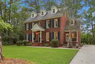 121 S Reed Drive, Washington, NC 27889 — 3-bedroom home in Smallwood, Washington, NC, photo 3 of 34: 4_892a8880_reedit_8980f01e