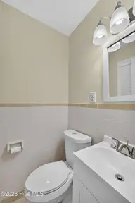 705 Holbrooke Avenue, Wilmington, NC 28412 — 3-bedroom home in Victoria Village, Wilmington, NC, photo 22 of 35