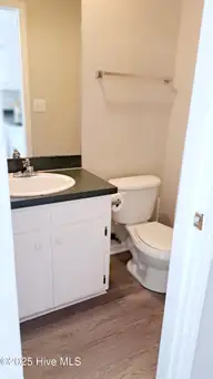 914 Spring Forest Road C3, Greenville, NC 27834 — 2-bedroom townhome in Lakeview, Greenville, NC, photo 24 of 29: bath
