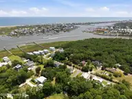 1021 Saltspray Lane, Wilmington, NC 28409 — 4-bedroom home in The Landing At Snows Cut, Wilmington, NC, photo 18 of 23