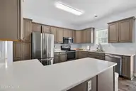 6404 Shire Lane, Wilmington, NC 28411 — 4-bedroom home in Belmar Forest, Wilmington, NC, photo 8 of 39: 6404ShireLane-23