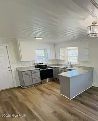 302 NE Railroad Street, Pikeville, NC 27863 — 3-bedroom home, Pikeville, NC, photo 10 of 17: 995205bc-a776-41b9-ace2-fe65333c5501