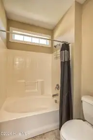 6005 Tarin Road, Wilmington, NC 28409 — 4-bedroom home in Tarin Woods, Wilmington, NC, photo 8 of 49