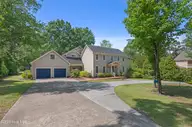 2215 Perry Drive, Jacksonville, NC 28546 — 4-bedroom home in Country Club Acres, Jacksonville, NC, photo 3 of 70: DSC_2108_50