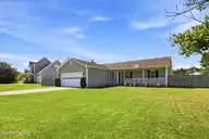 115 Linden Road, Richlands, NC 28574 — 3-bedroom home in Cherrywoods, Richlands, NC, photo 2 of 39