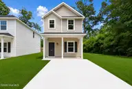 460 Maides Avenue, Wilmington, NC 28405 — 3-bedroom home in Ridgecrest, Wilmington, NC, photo 1 of 34