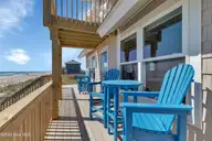 194 Topsail Road, North Topsail Beach, NC 28460 — 3-bedroom waterfront home in Old Settlers Beach, North Topsail Beach, NC, photo 2 of 53: GI - 194 Topsail Rd - Hannah & Duran-40