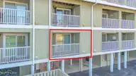 200 Lake Park Boulevard S 8a, Carolina Beach, NC 28428 — 1-bedroom condo in Driftwood Villas, Carolina Beach, NC, photo 6 of 50: 6_200 lake park blvd-0006